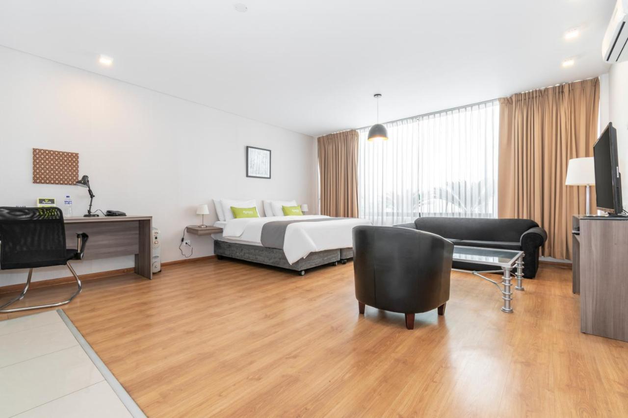 Hotel Ayenda Suites Orrantia Lima Buitenkant foto